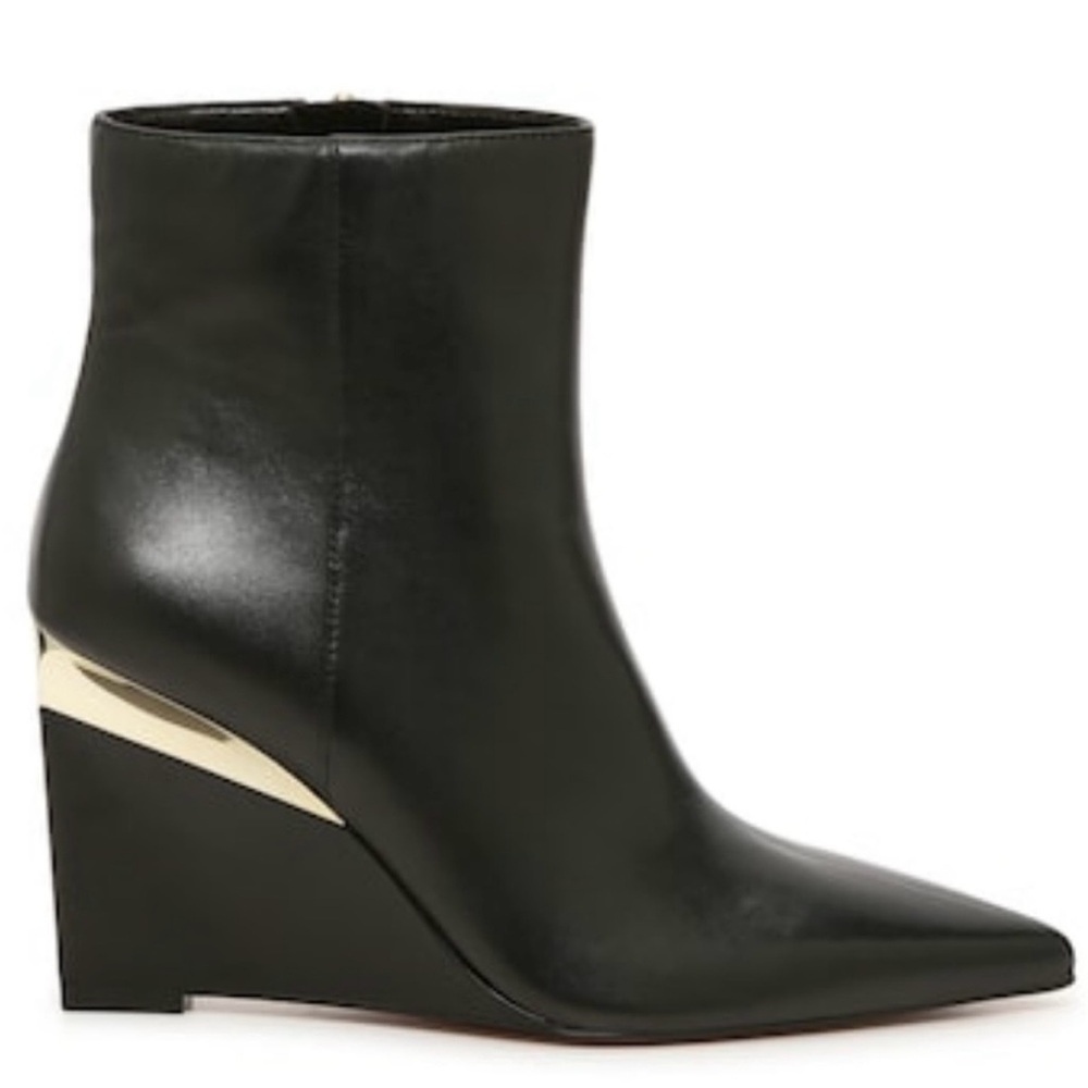 Vince Camuto BAIYLY LeatherBlack and Gold Ankle Boots. 8M